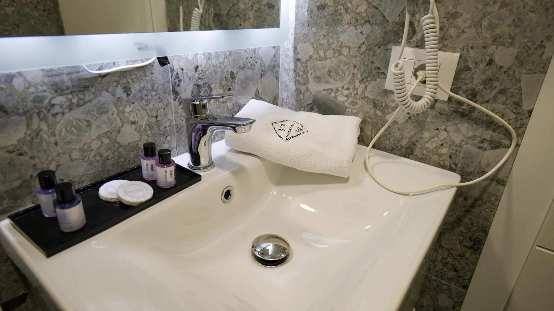 313 Villa City Center Tiran 4*,  Arnavutluk